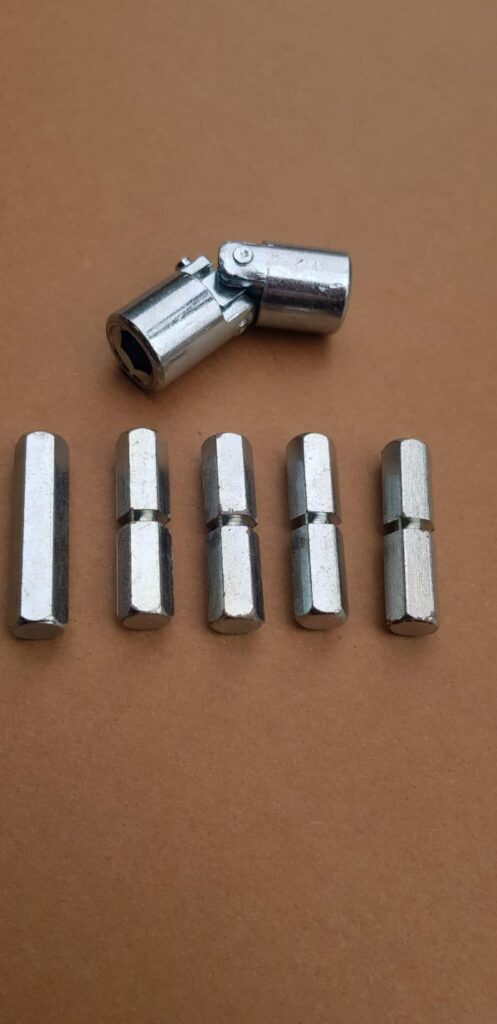 5 X HEXAGAN AND 1 UNIVERSAL